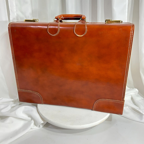 Chestnut Brown Rigid Rectangular Vintage Wardrobe Carry Case With Contrast Edge Stitching, Gold Dual Lock Hardware And Padded Top Carry Grip